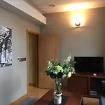 Quebecs Luxury 公寓式酒店 利兹