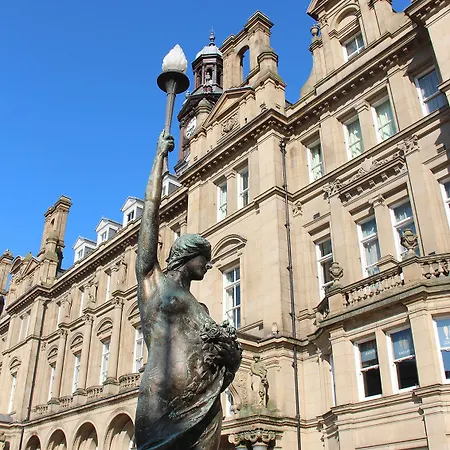 Quebecs Luxury Aparthotel Leeds (West Yorkshire)