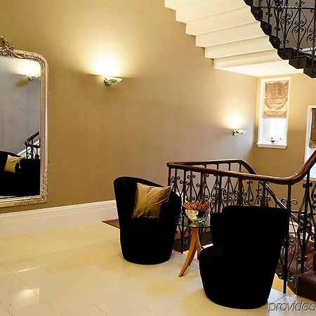 Quebecs Luxury 5* リーズ