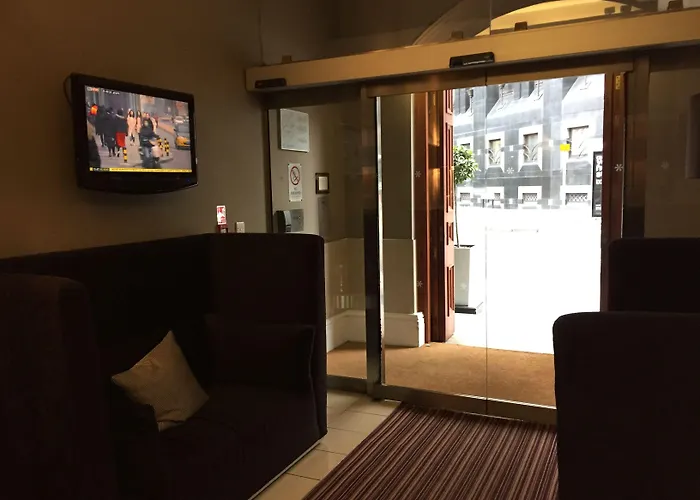 Quebecs Luxury Лідс