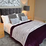 Quebecs Luxury شقة فندقية 5*