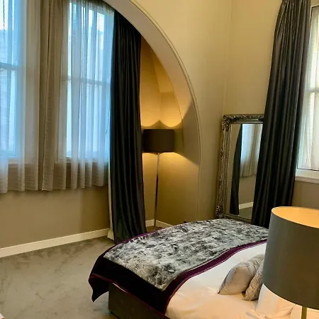 Quebecs Luxury 아파트호텔