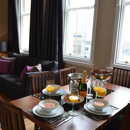 Quebecs Luxury 아파트호텔 5*