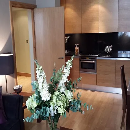 מלון דירות Quebecs Luxury 5*